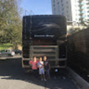 Meet your Posher, Leslie